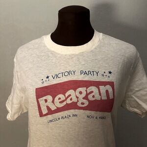 Vintage 1980s White Reagan Victory Party T-Shirt M fits S
